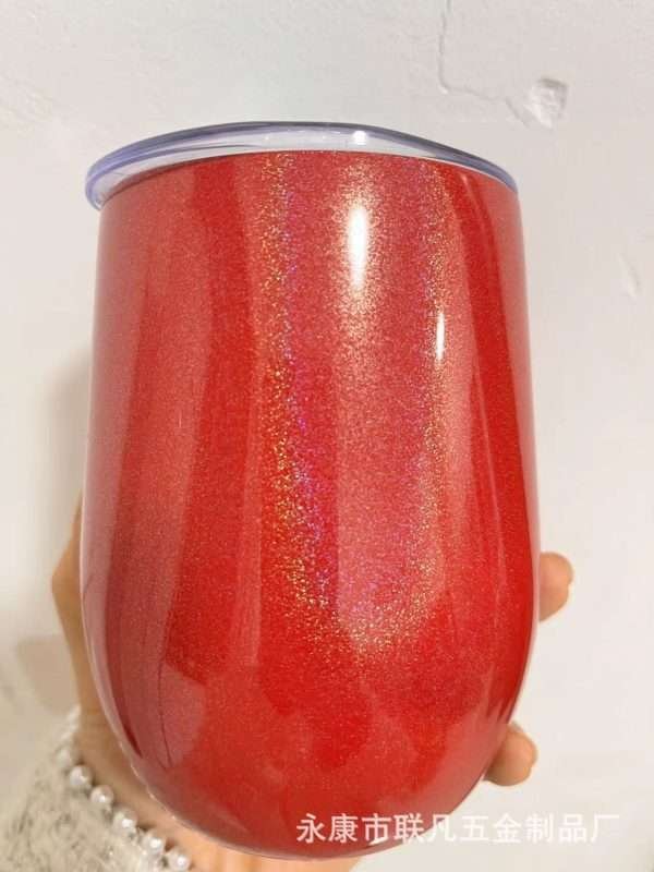 U-shaped egg cup